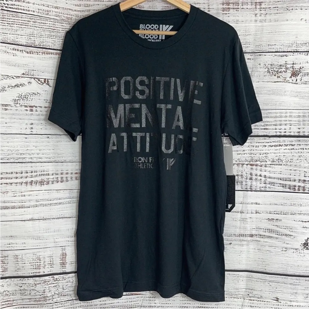 NWT Iron Fist Positive Mental Attitude T-Shirt Black with Metallic Men’s Large